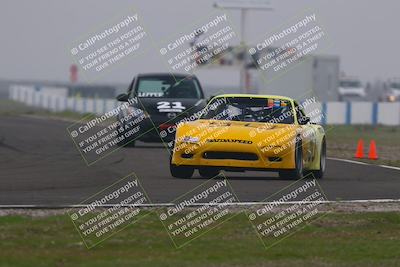 media/Jan-18-2026-CalClub SCCA (Sun) [[8bc6468723]]/Group 3 Race/Turn 1/
